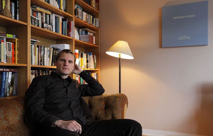 Þröstur segir Jónas E. Svafár ávallt hafa verið hafðan úti á kanti, jafnvel meðal atómskáldanna sem áttu þó líka að heita úti á kanti hins íslenska bókmenntaheims. Fréttablaðið/Vilhelm