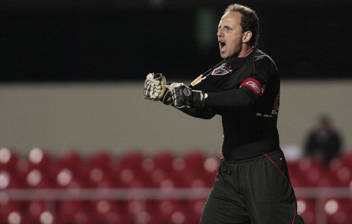 Ceni í leik með Sao Paulo.