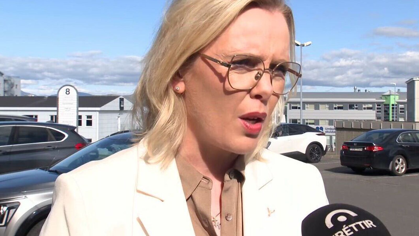 Segir Krist­rúnu ósamkvæma sjálfri sér