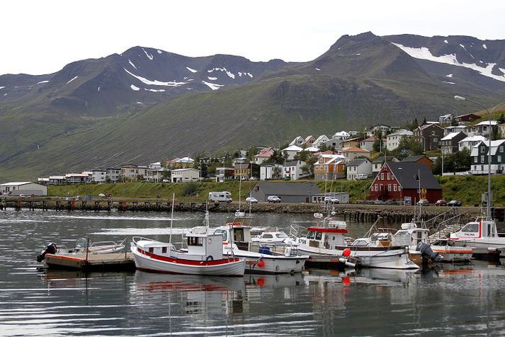 Bæjarstjórinn á Siglufirði segir fólksfækkun á Siglufirði hafa stöðvast og síðan snúist við eftir að Héðinsfjarðargöngin opnuðu Siglfirðingum leið til Eyjafjarðar. Fréttablaðið/Friðrik