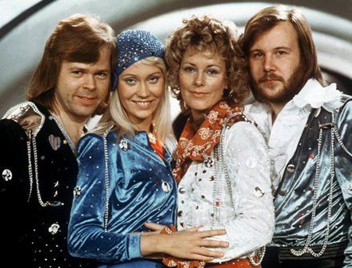 Sko, en þau glæsileg. Hjónin Agnetha Faltskog og Björn Ulvaeus og Benny Andersson og Anni-Frid Lyngstad á meðan allt lék í lyndi.