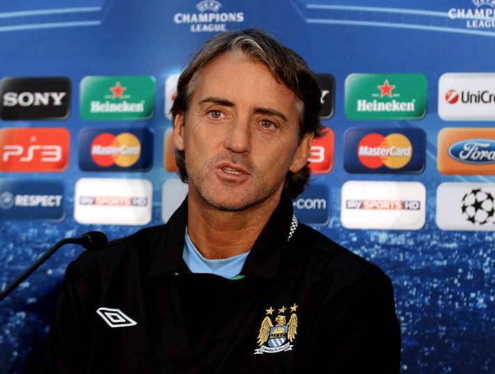 Mancini á blaðamannafundi fyrir leikinn gegn Napoli.