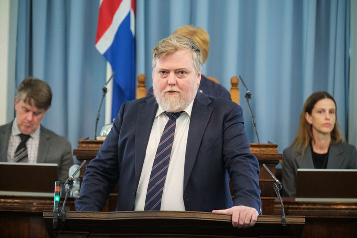 Sigmundur Davíð Gunnlaugsson er formaður Miðflokksins. 