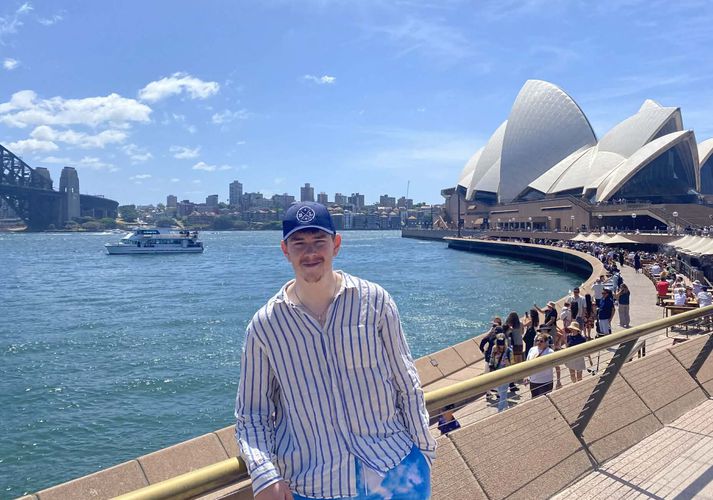 Jakob Máni heyrði byssuhvellina þegar árásin hófst.