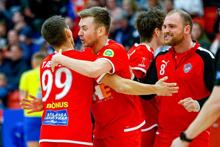 Ekkert lið hefur unnið fleiri titla í íslenskum karlahandbolta á þessari öld en Haukar. En þeir hafa oft verið sterkari en um þessar mundir.