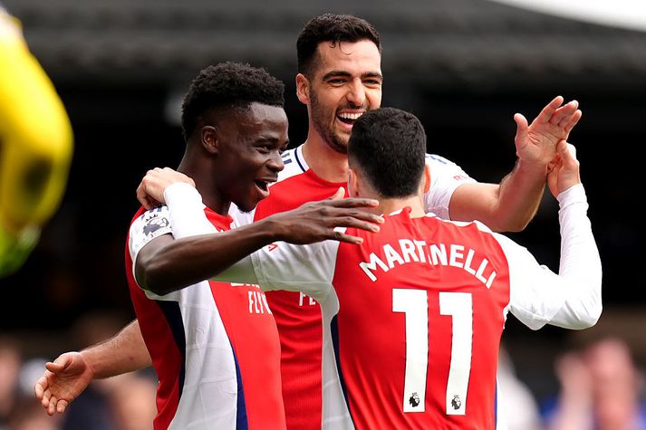 Arsenal-menn voru í stuði í dag og fagna hér marki frá Gabriel Martinelli í fyrri hálfleik, sem þeir Bukayo Saka og Mikel Merino áttu einnig stóran þátt í.