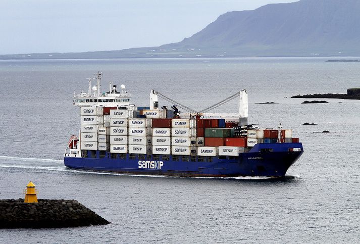 Helgafellið, skip Samskipi, var á leið frá Íslandi til Immingham þegar óhappið varð.