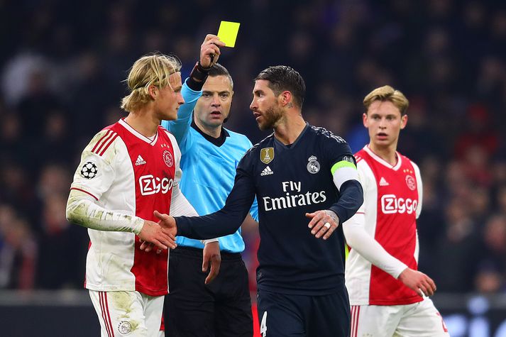Ramos fær gula spjaldið umtalaða.