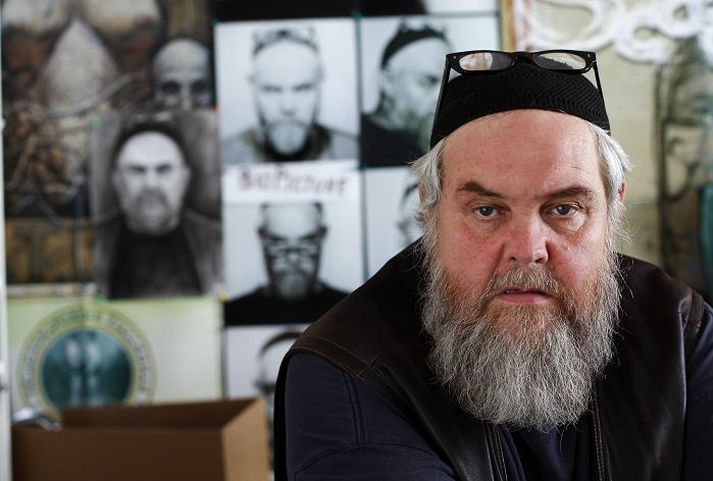 Guðmundur Oddur var sérfróður í myndmáli. Hann var ákaflega vinsæll maður. Goddur var harmdauði mörgum.