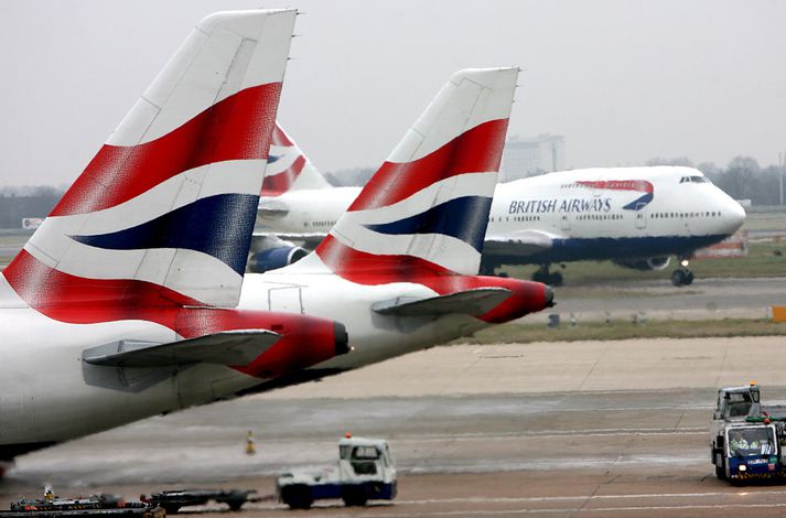 Farþegar British Airways eru beðnir um að athuga með stöðu flugferða, sem þeir eiga pantaðar hjá félaginu, áður en haldið er út á flugvöll.