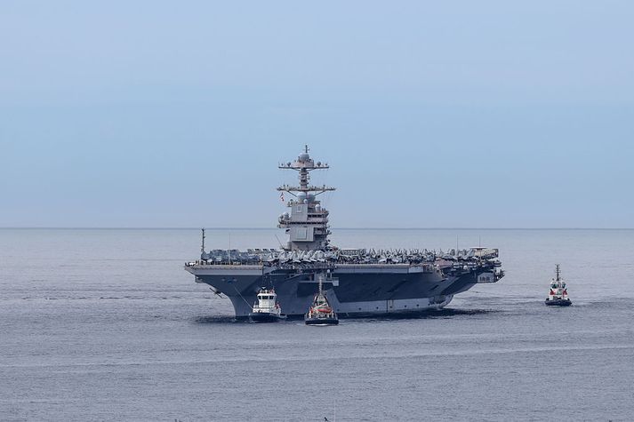 USS Gerald Ford úti fyrir ströndum Frakklands í ágúst.