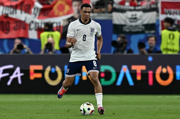 Tilraunin að láta Trent Alexander-Arnold spila á miðjunni hefur ekki heppnast sem skildi hjá Gareth Southgate.
