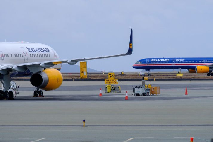 Icelandair barst fjöldi kvartana eftir að byrjað var að ávarpa farþega fyrst á ensku í vélum félagsins.