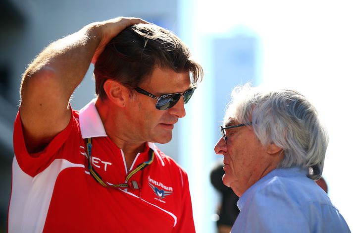 Graeme Lowdon og Bernie Ecclestone ræða málin.