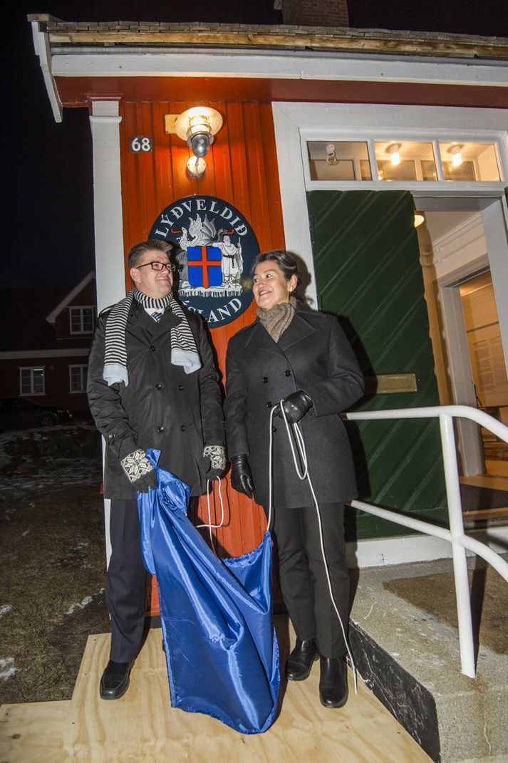 Gunnar Bragi og Aleqa Hammond við opnun aðalræðisskrifstofu Íslands í Nuuk.