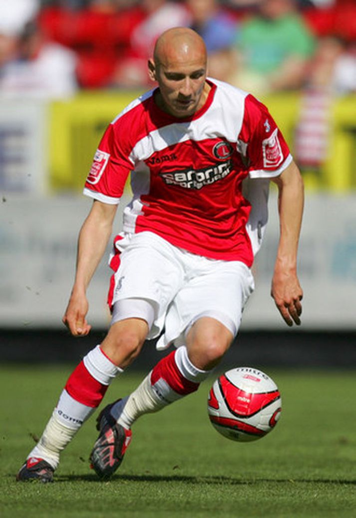 Jonjo Shelvey í leik með Charlton.
