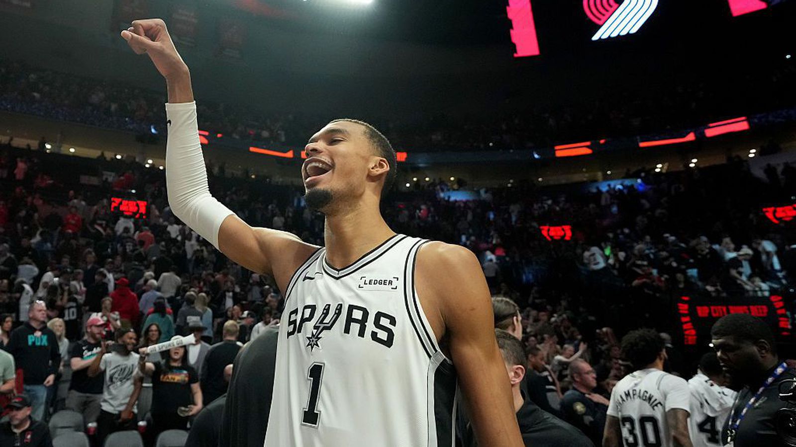 Wembanyama snéri aftur og átti stór­leik