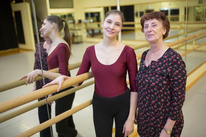 Guðbjörg hefur áratugalanga reynslu af því að kenna ballett. Hér er hún ásamt Mariu.