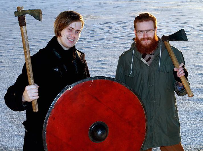 Kjartani og Snæbirni finnst gaman að dressa sig upp.