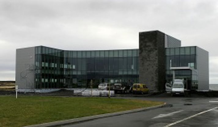 Skrifstofuhúsnæði Alcan í Straumsvík.