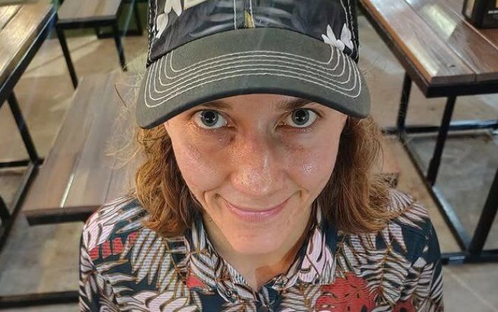Bandaríska hnefaleikakonan Hannah Rapp var aðeins 26 ára gömul. Hún var flutt í skyndi á sjúkrahús þar sem hún lést.