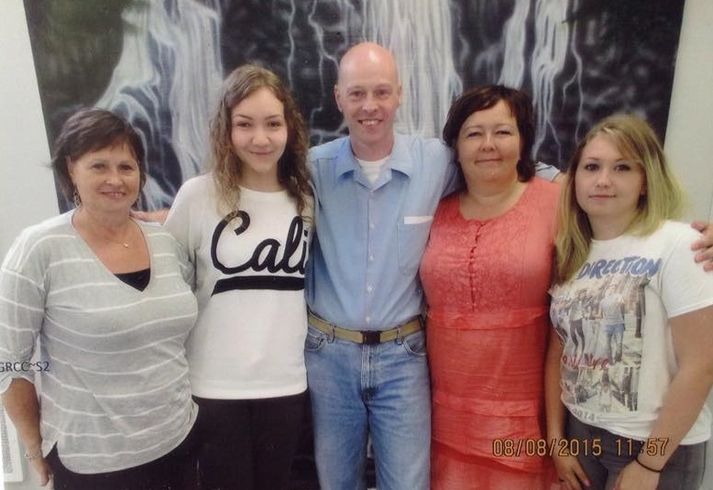 Guðrún Friðgeirsdóttir móðir Geirs, Sóley María Kristínardóttir, Geir 
Gunnarsson Þórisson, Kristín S. Bjarnadóttir og Shelby Thorisson, bróðurdóttir Geirs. Myndin er tekin nú í ágúst þegar mæðgurnar heimsóttu Geir í annað sinn.
