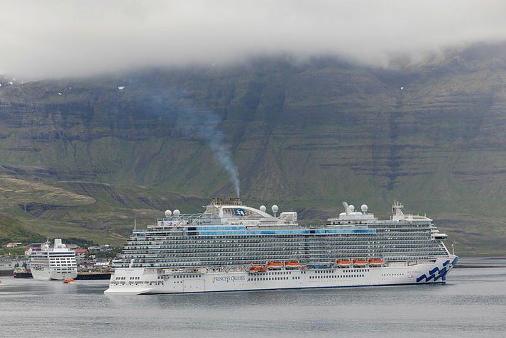 Til stóð að rukka 2.500 krónur fyrir hvern farþega í skemmtiferðaskipum sem þessum á hverjum degi.