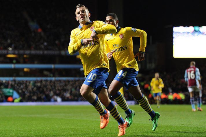 Jack Wilshere fagnar marki sínu í kvöld.