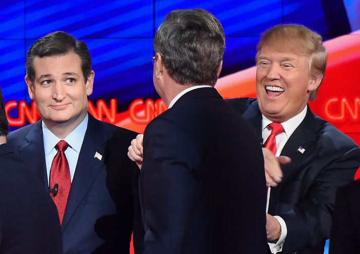 Ted Cruz, Jeb Bush og Donald Trump á sviði í fyrrinótt.