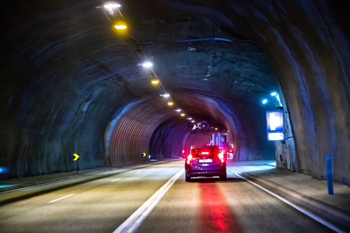 Úr Hvalfjarðargöngunum.