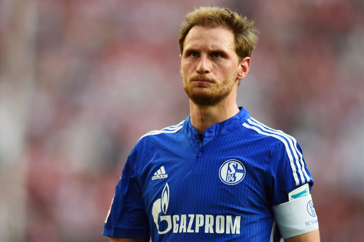 Höwedes hafnaði Arsenal og AC Milan.