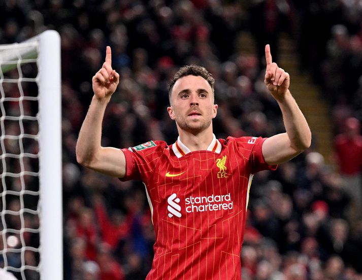 Þau skelfilegu tíðindi bárust í morgun að Diogo Jota, leikmaður Liverpool, hefði látið lífið í bílslysi ásamt bróður sínum.