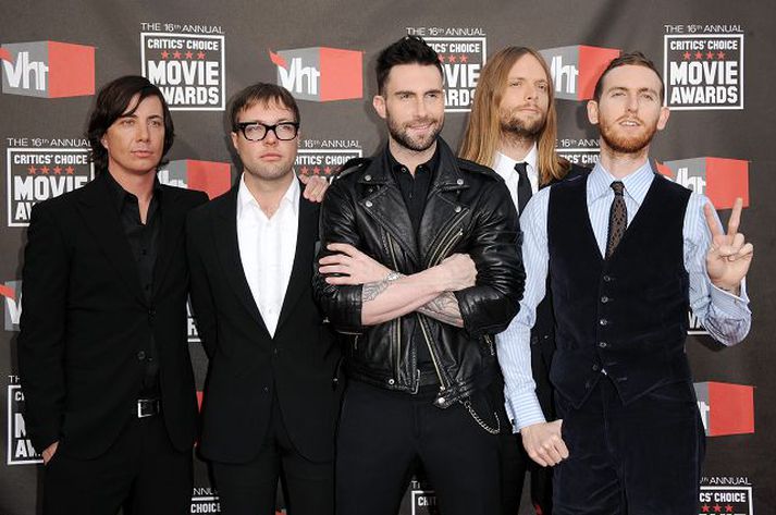 Maroon 5 tekur upp nýtt lag í beinni útsendingu á netinu 22. mars. nordicphotos/getty