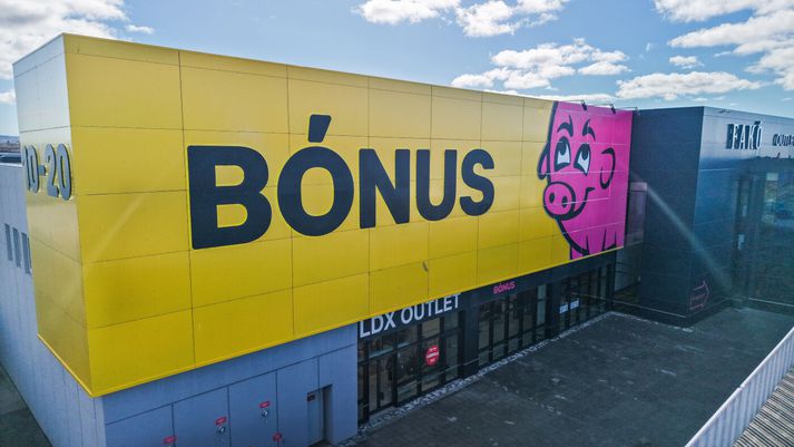 Hagar reka verslanir Bónuss og Hagkaupa.