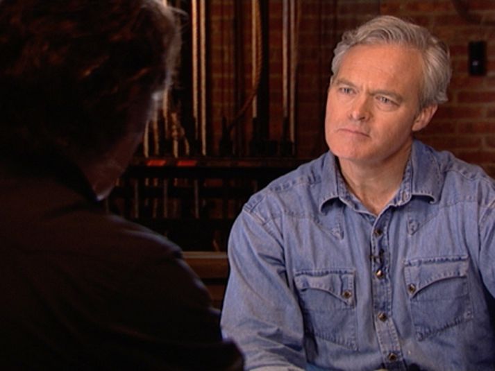 Scott Pelley er staddur á Íslandi vegna eldgossins.
