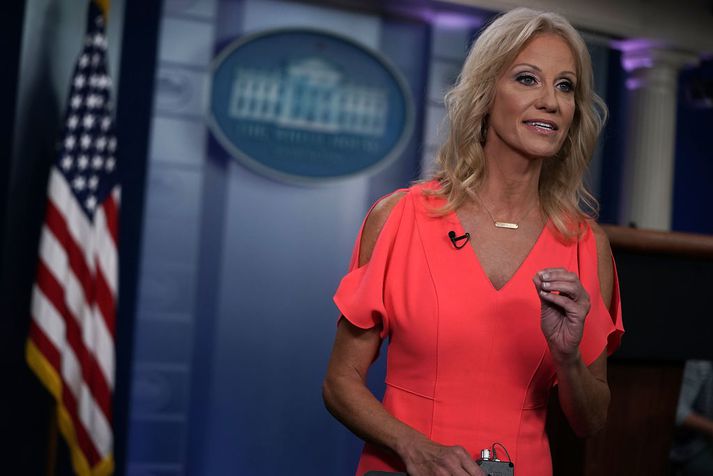 Kellyanne Conway er einn nánasti ráðgjafi Bandaríkjaforseta, sem ítrekað hefur verið sakaður um kynferðisofbeldi gegn konum.