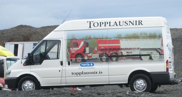 Þessum bíl var stolið á Smiðjuvegi í Kópavogi í morgun.