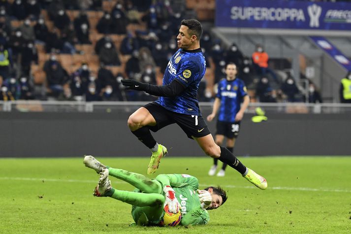 Ítalíumeistarar Inter heimsækja Juventus í ítalska boltanum í dag.