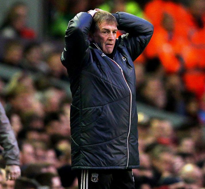 Dalglish ókátur á hliðarlínunni í kvöld.