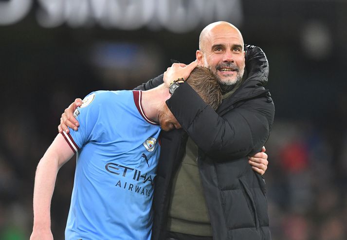 Kevin De Bruyne og Pep Guardiola á góðri stund, allavega fyrir annan þeirra.