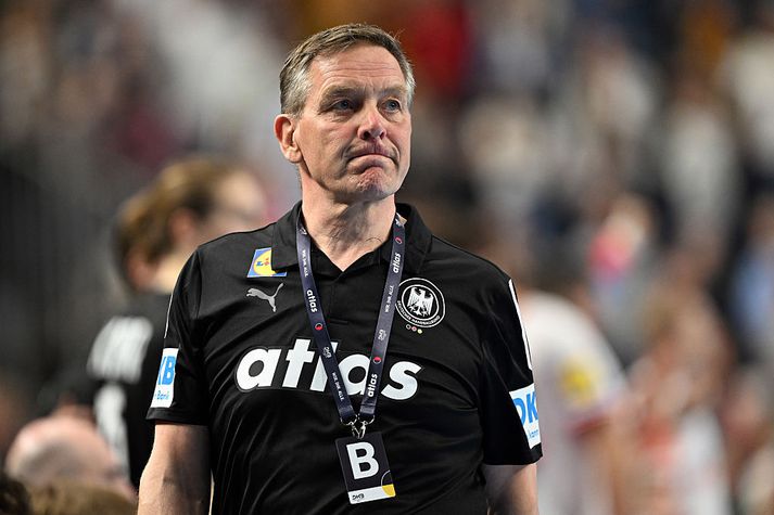 Alfreð Gíslason þurfti að horfa upp á enn eitt tap Þýskalands gegn Danmörku á sunnudag, í Lanxess Arena í Köln.