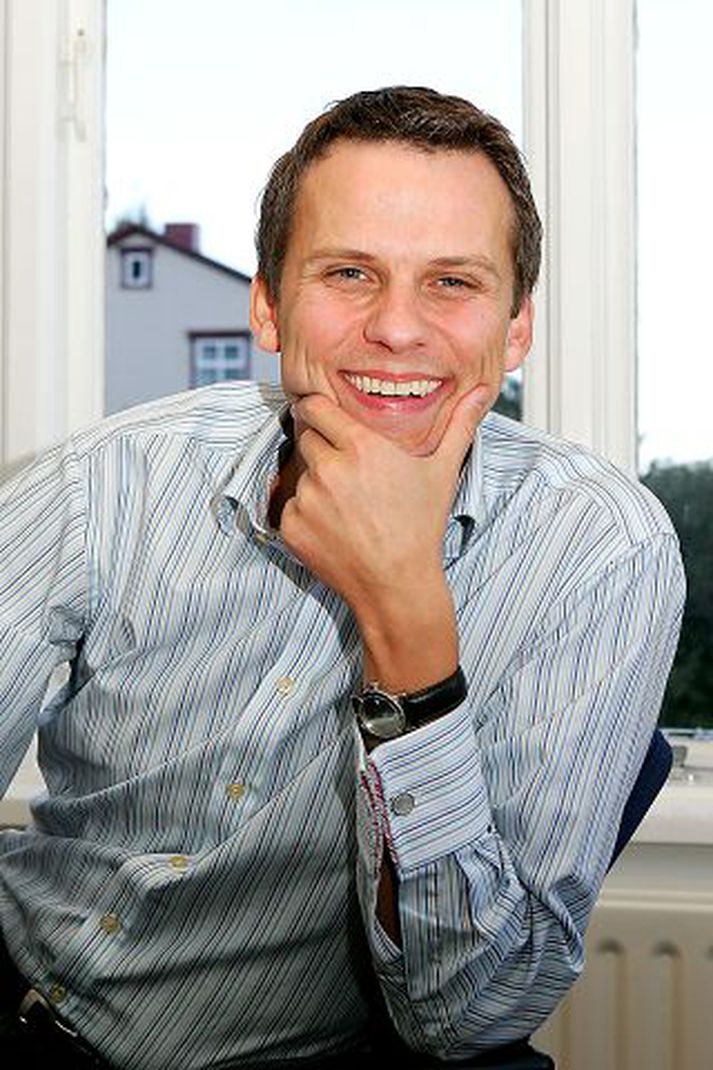 Magnús Geir Þórðarson leikhússtjóri er hvergi banginn þrátt fyrir harkalegan niðurskurð til Leikfélags Reykjavíkur í Borgarleikhúsinu.