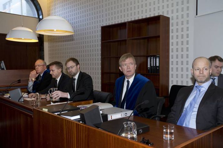Frá upphafi aðalmeðferðarinnar í gær. 