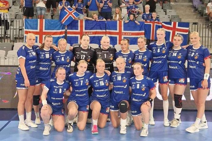 U19-ára liðið sem keppir á Evrópumótinu.