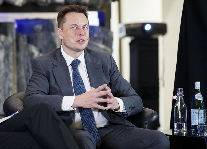 Elon Musk framkvæmdastjóri Tesla.