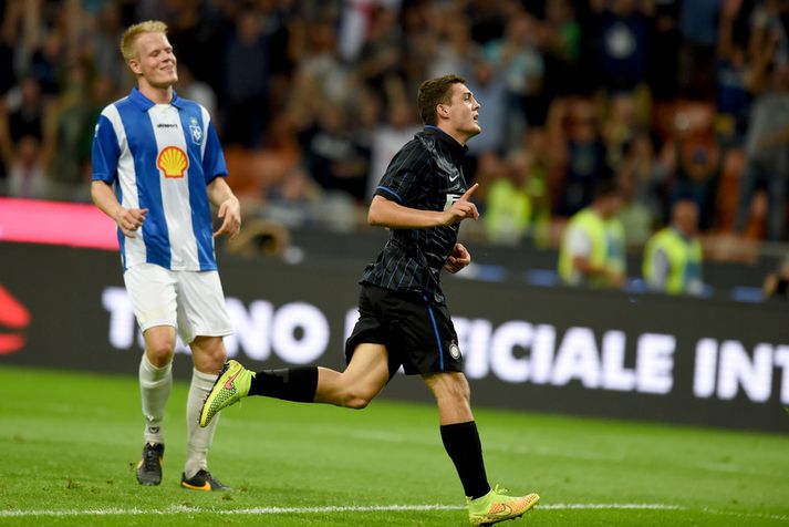 Mateo Kovacic skoraði þrennu fyrir Inter í kvöld og hér fagnar hann öðru marki sínu.