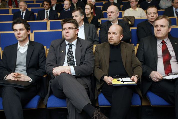 Þingmenn allra flokka sem sæti eiga á Alþingi ræddu áherslur í orkumálum á fundi í Háskóla Íslands í gær.Fréttablaðið/Stefán
