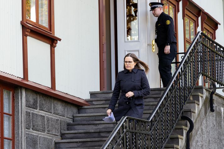Katrín Jakobsdóttir forsætisráðherra hefur fyrr í faraldrinum boðað til blaðamannafundar í framhaldi af reglubundnum ríkisstjórnarfundum í Ráðherrabústaðnum. Fróðlegt verður að sjá hvort ríkisstjórnin kynni aðgerðirnar fram undan að loknum fundi í dag. 