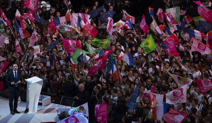 Benoit Hamon, á samkomunni í dag.