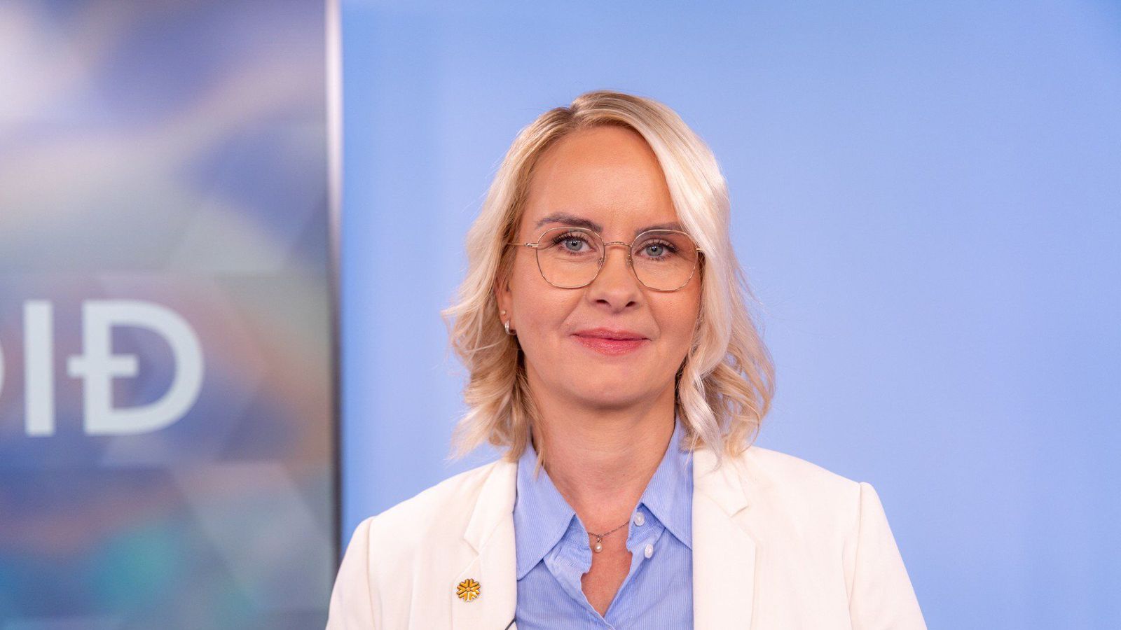 Við­reisn upp fyrir Sjálf­stæðis­flokk og Fram­sókn bætir við sig